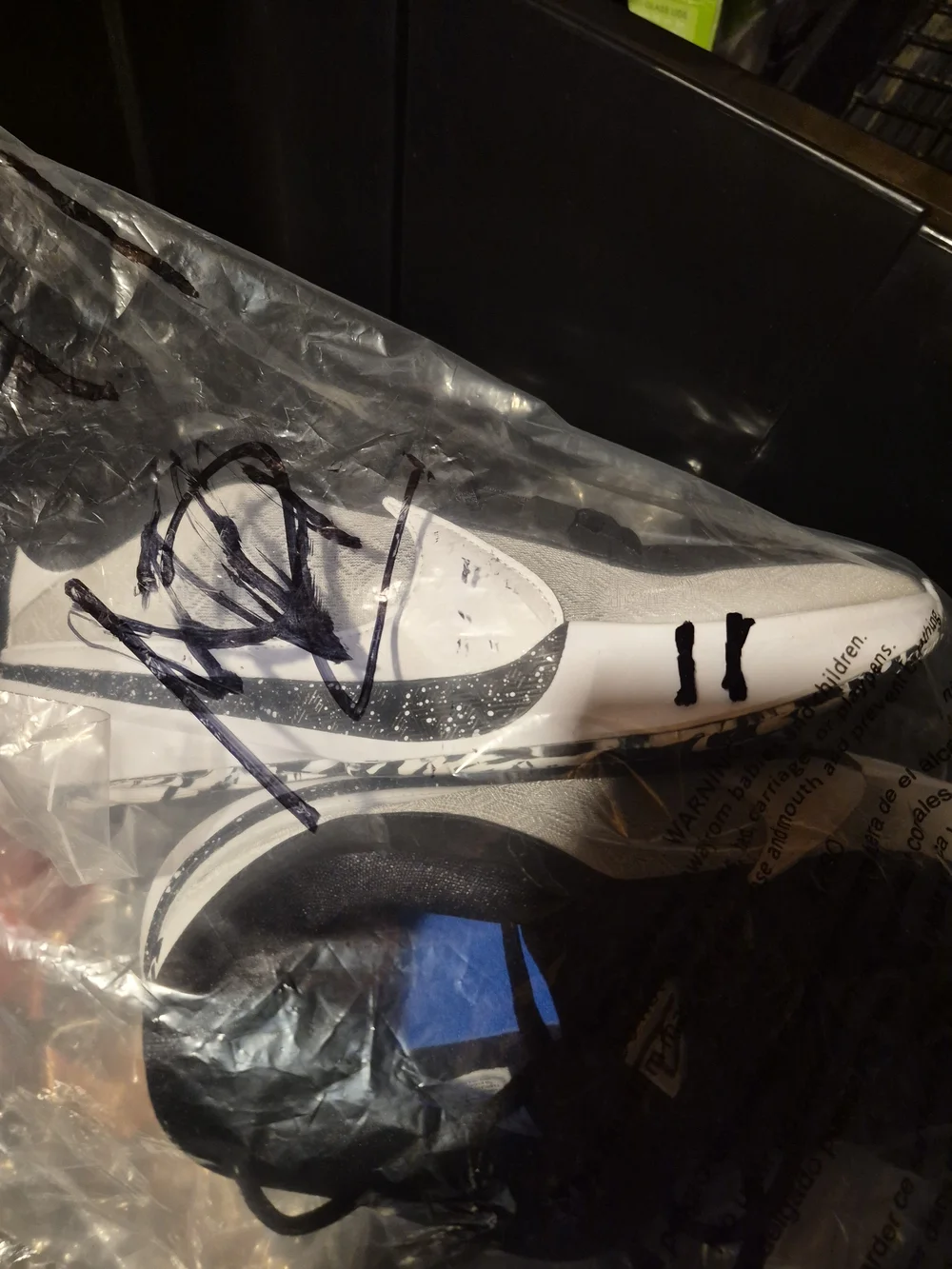 Nike Men's White and Black Sneakers